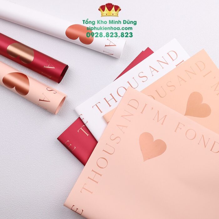 Giấy 1 Mặt Họa Tiết Viền Chữ Love Thousand Cao Cấp