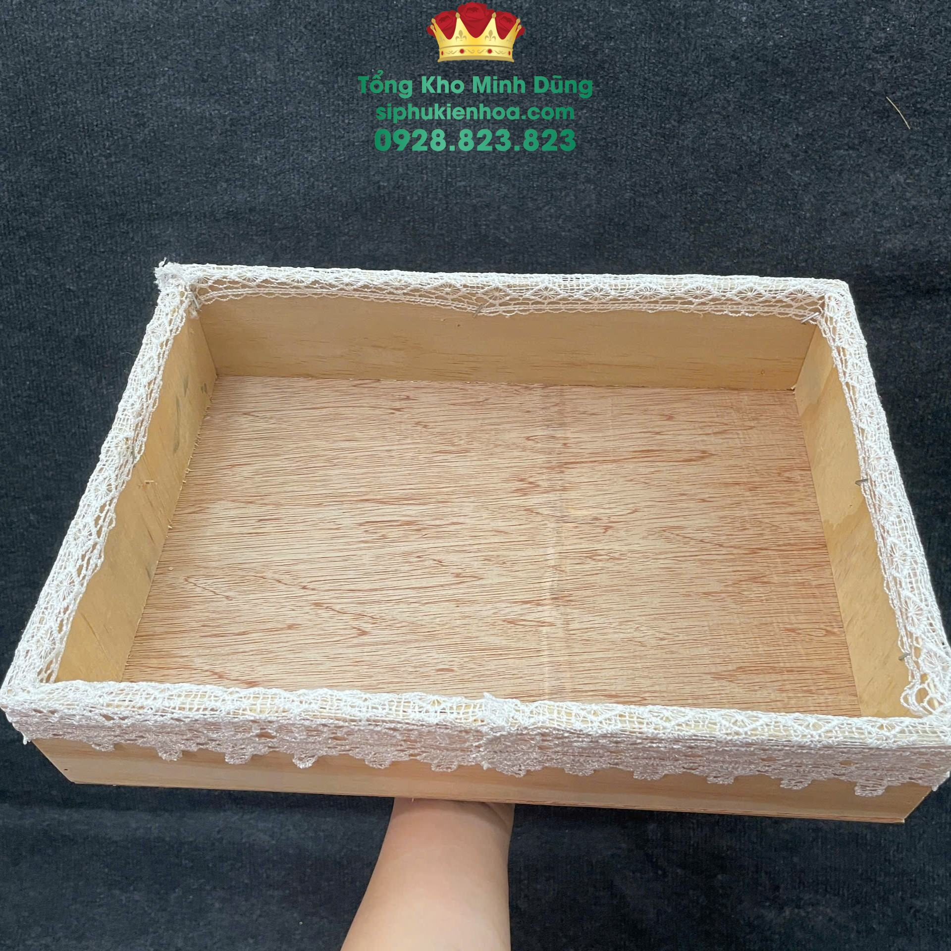 Khay Gỗ Viền Ren Đựng Quà (Set 10 cái) - Sỉ Phụ Kiện Hoa Khay Gỗ Viền Ren Đựng Quà (Set 10 cái)