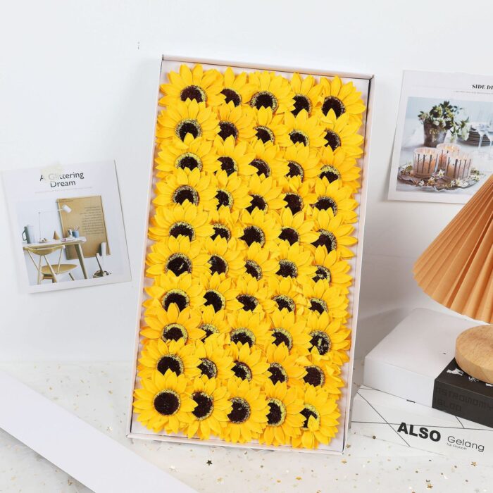 Đầu Bông Hoa Hướng Dương Cao Cấp (Hộp 50 Bông) - Vàng